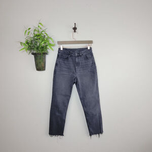 American Eagle Hi Rise Mom Jeans Raw Hem Tapered Leg Faded Black Relaxed AE 2